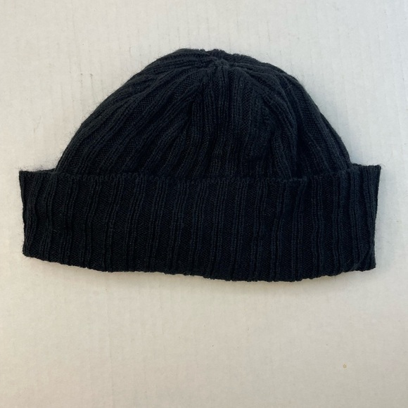 Black Ribbed Knit Beanie - Picture 1 of 6